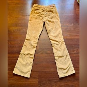 Levi’s Corduroy 725 High RiseBootcut